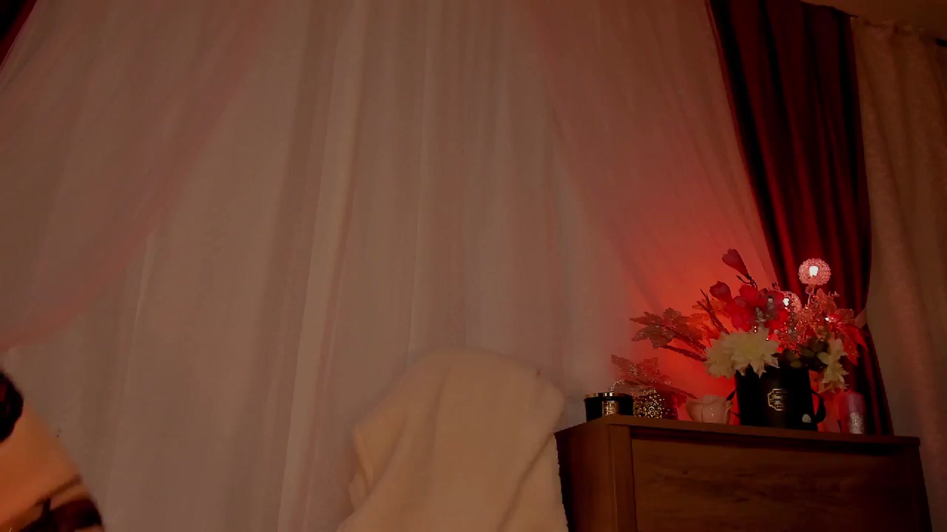 Gallery image thumbnail from Blond3B's myfreecams stream on, 02/25/2024, 13:42 image 11 of 20