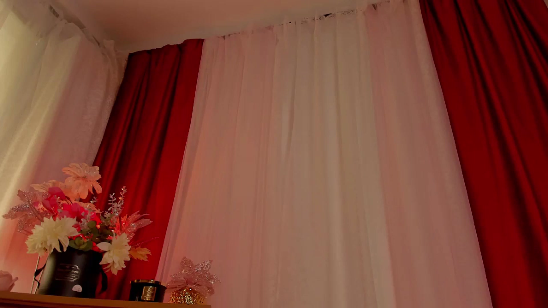Gallery image thumbnail from Blond3B's myfreecams stream on, 03/01/2024, 13:26 image 19 of 20