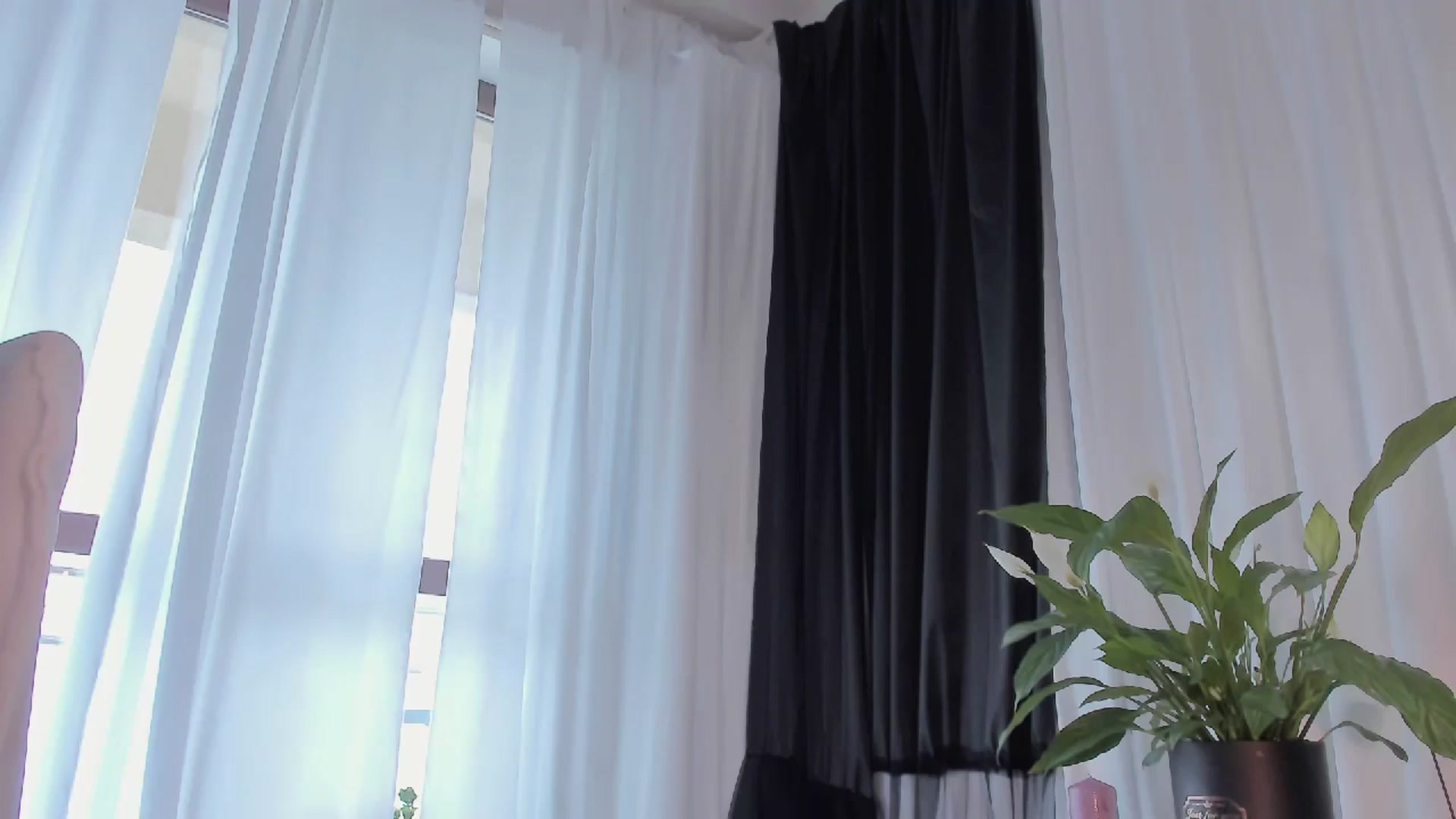 Gallery image thumbnail from Blond3B's myfreecams stream on, 05/29/2024, 10:45 image 11 of 20