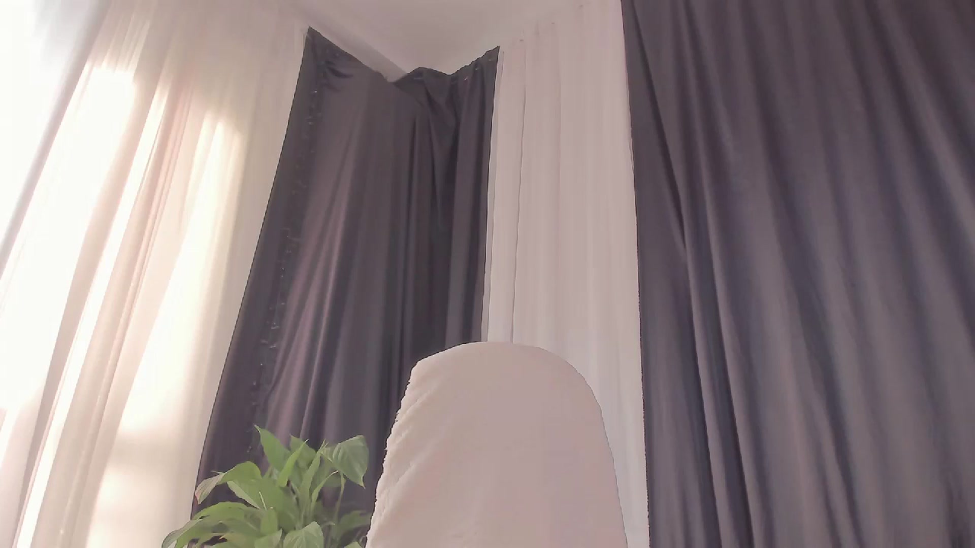 Gallery image thumbnail from Blond3B's myfreecams stream on, 01/23/2025, 13:58 image 15 of 20