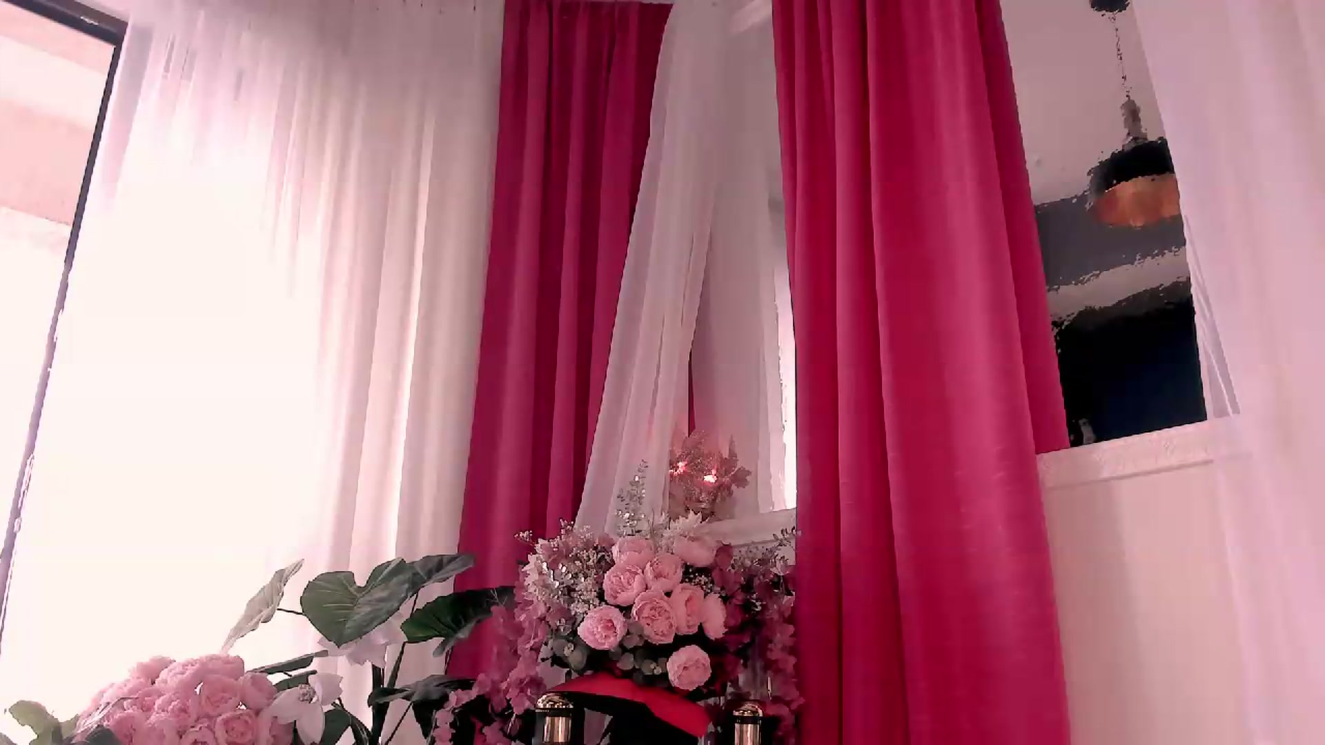 Gallery image thumbnail from Blond3B's myfreecams stream on, 08/19/2026, 11:28 image 11 of 20