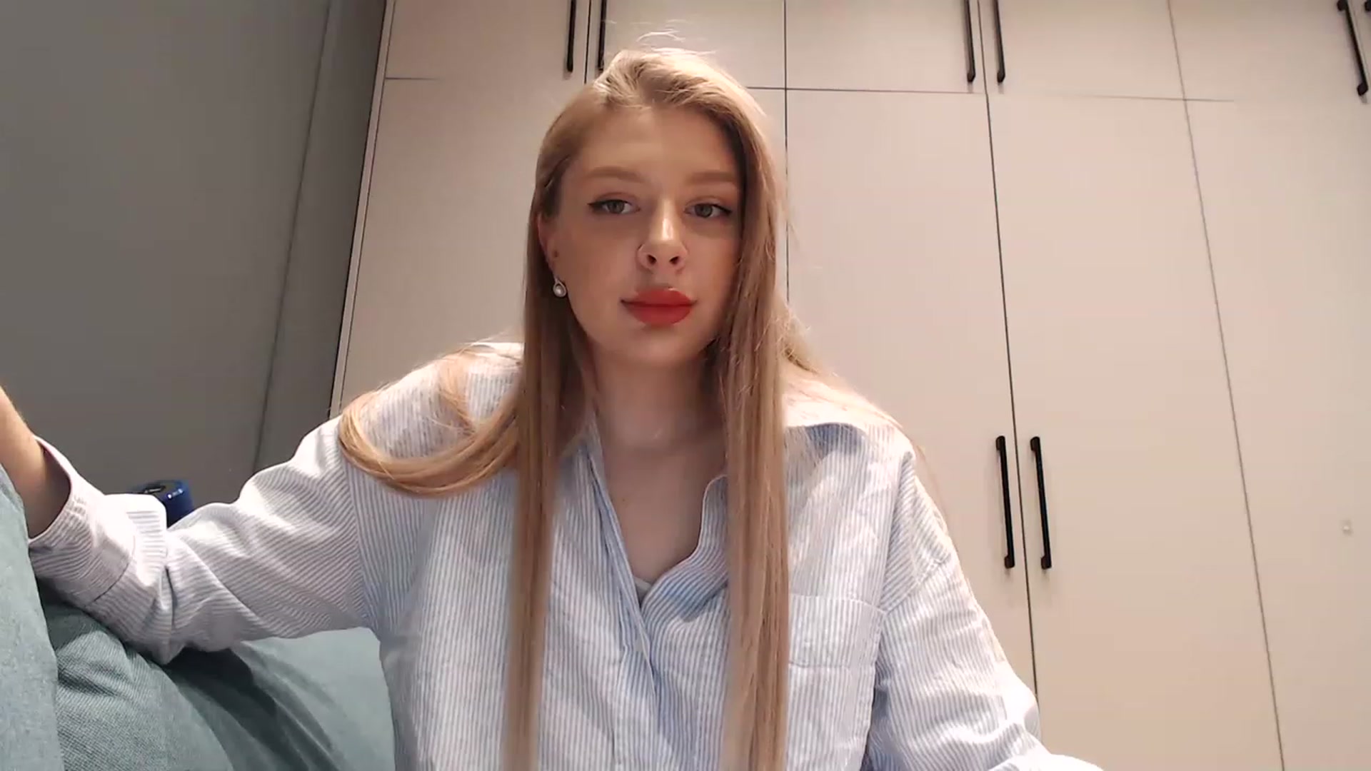 Gallery image thumbnail from BlondeDivaa's myfreecams stream on, 12/22/2022, 16:52 image 15 of 20