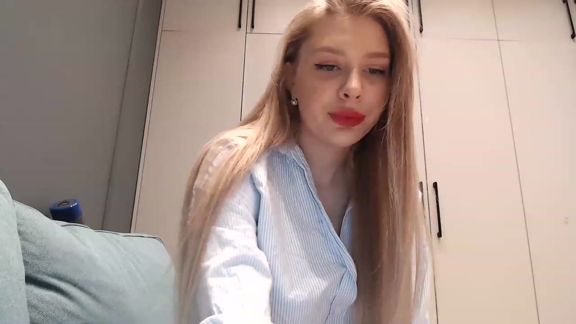 Gallery image thumbnail from BlondeDivaa's myfreecams stream on, 12/22/2022, 16:52 image 10 of 20