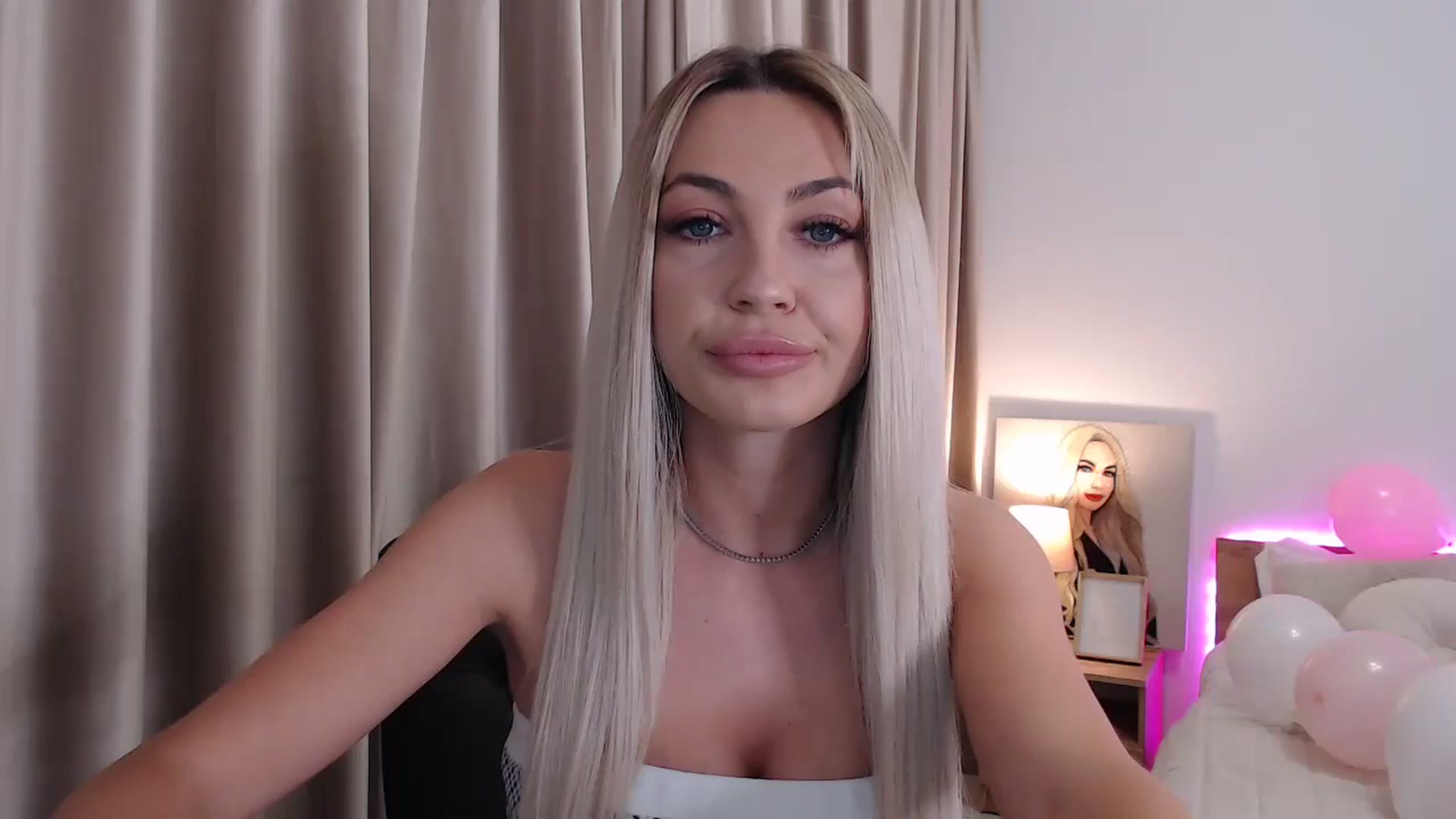 Gallery image thumbnail from BlondeIsBack's myfreecams stream on, 05/18/2024, 21:49 image 2 of 20