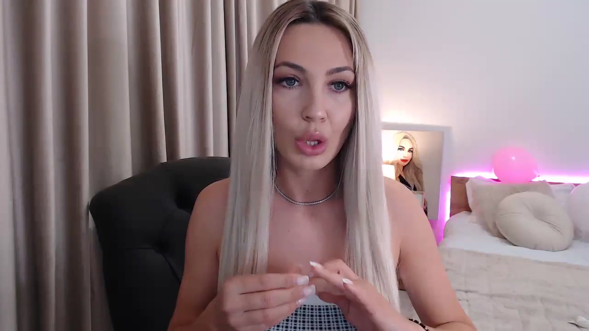 Gallery image thumbnail from BlondeIsBack's myfreecams stream on, 05/18/2024, 21:49 image 13 of 20