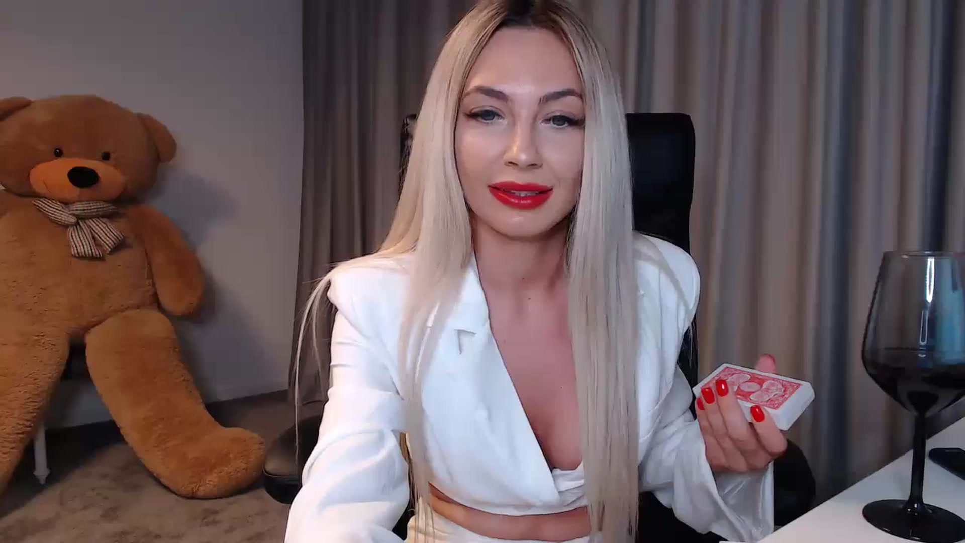 Gallery image thumbnail from BlondeIsBack's myfreecams stream on, 05/26/2024, 24:02 image 10 of 20