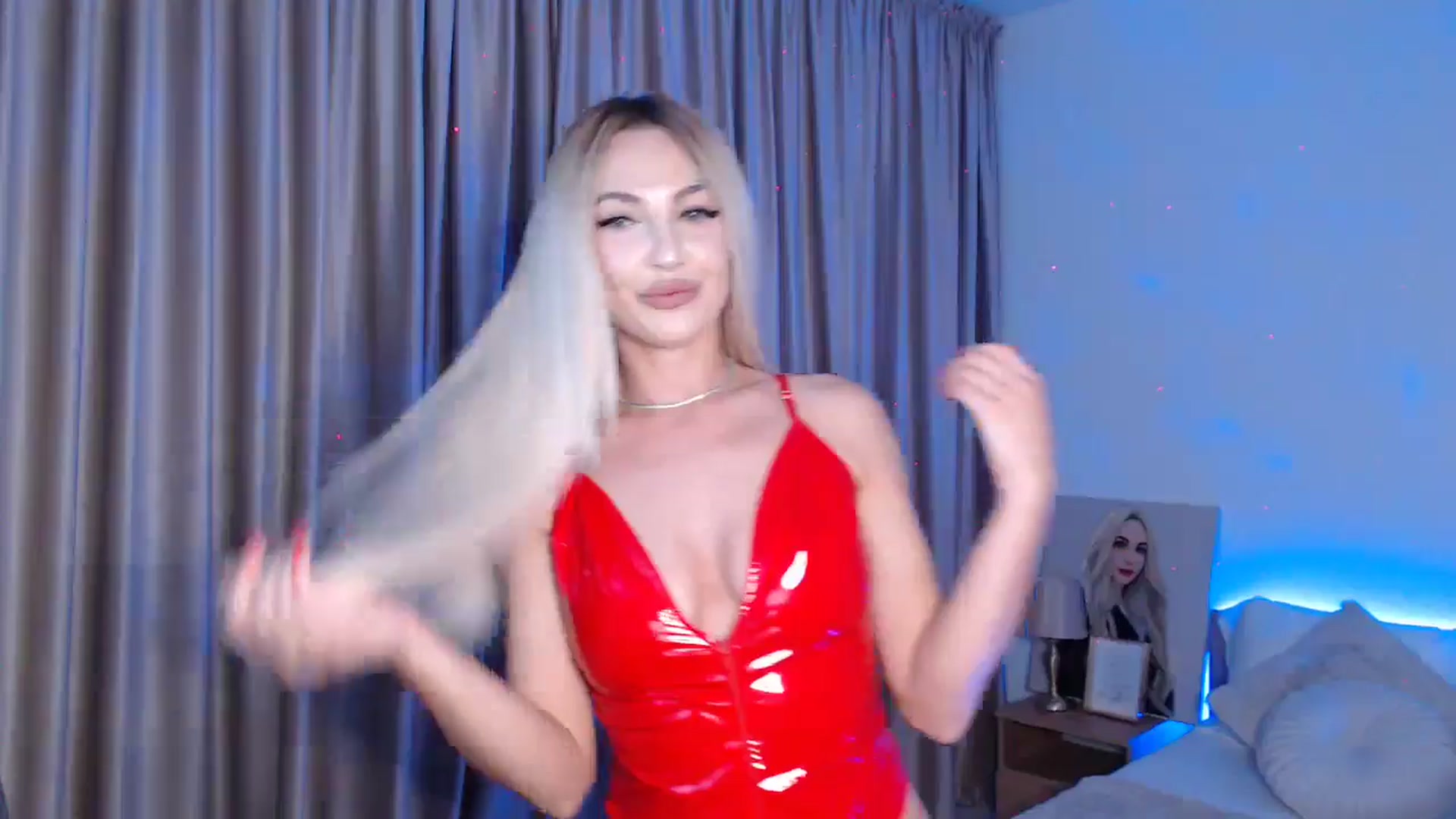Gallery image thumbnail from BlondeIsBack's myfreecams stream on, 05/30/2024, 22:35 image 13 of 20