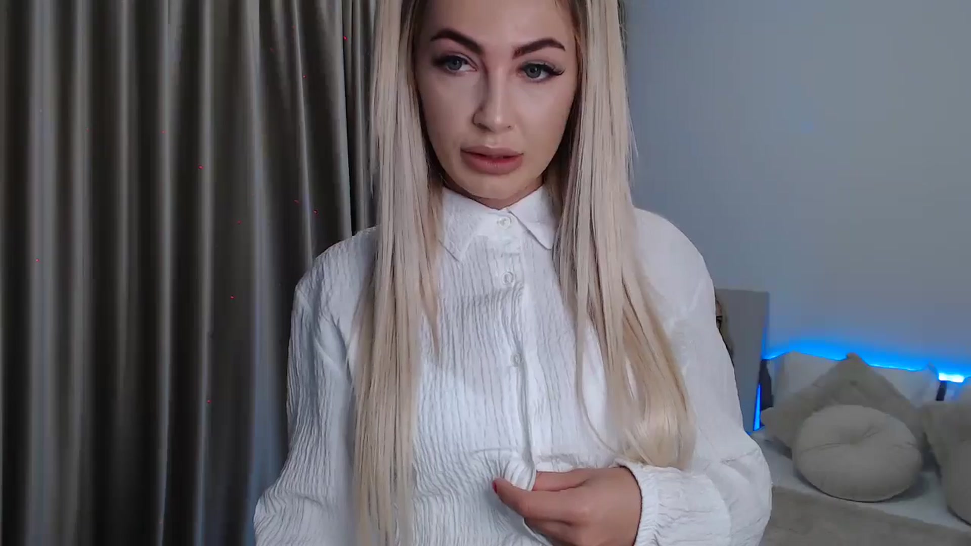 Gallery image thumbnail from BlondeIsBack's myfreecams stream on, 05/31/2024, 22:31 image 5 of 20