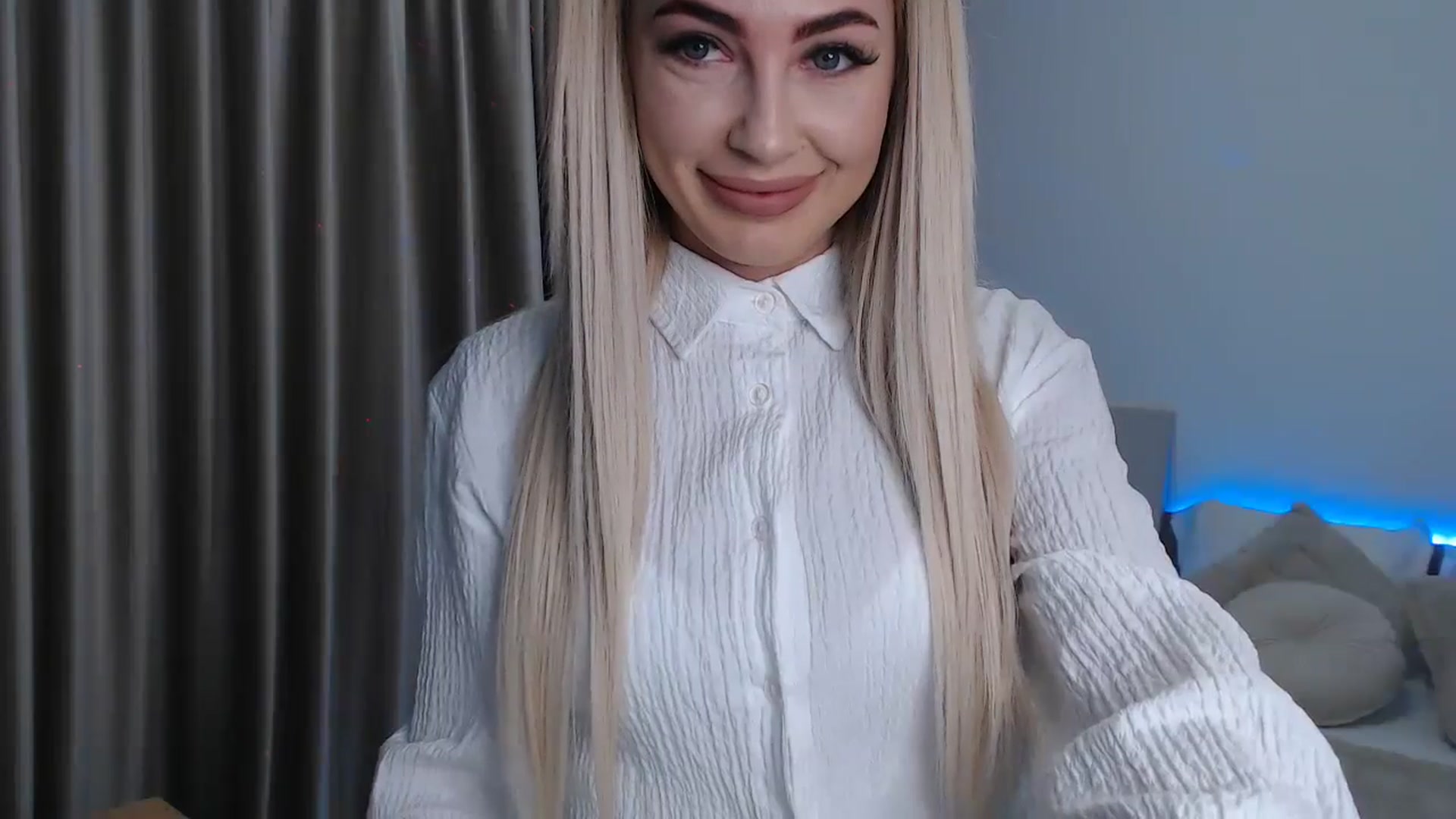 Gallery image thumbnail from BlondeIsBack's myfreecams stream on, 05/31/2024, 22:31 image 15 of 20