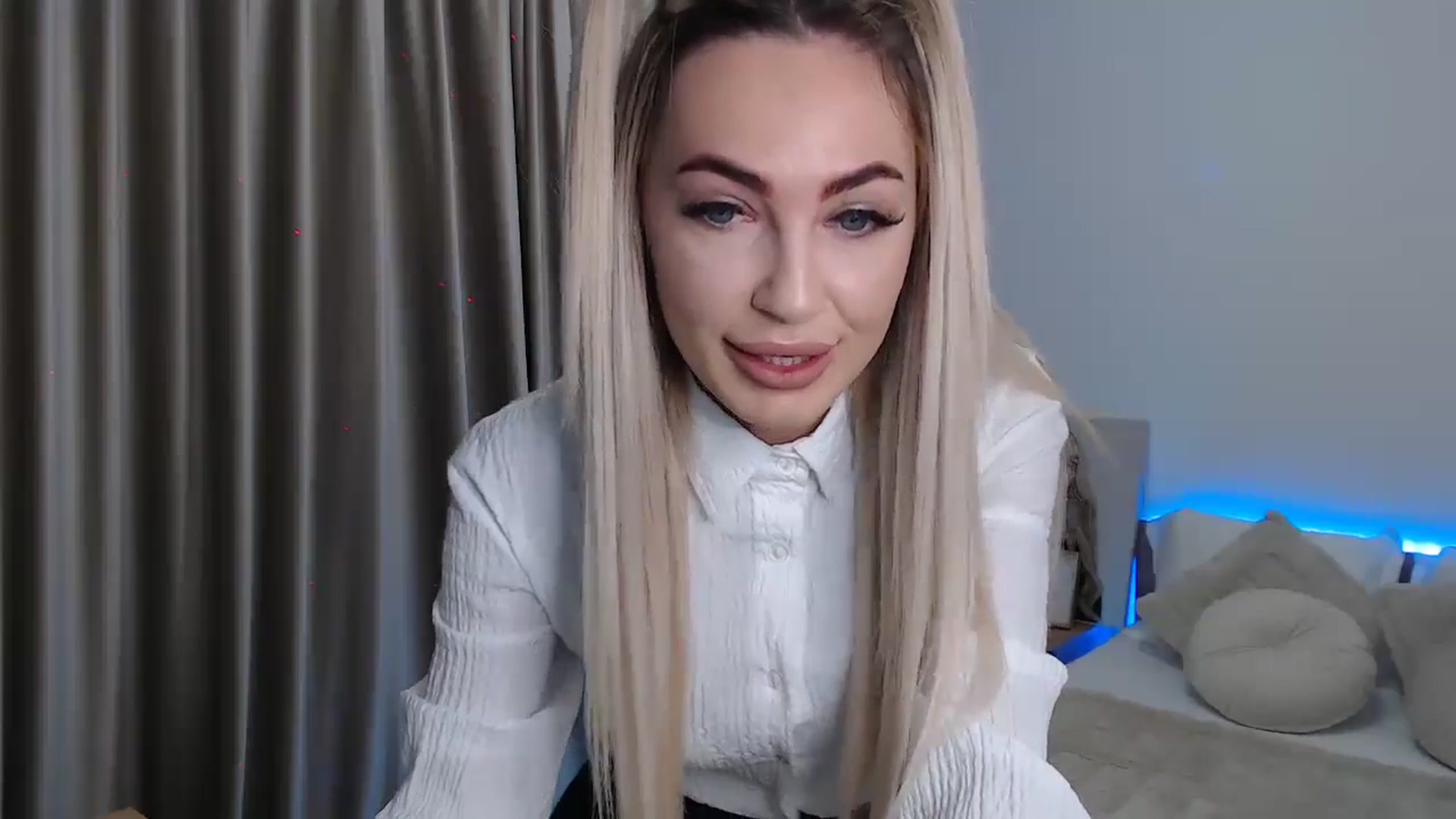 Gallery image thumbnail from BlondeIsBack's myfreecams stream on, 05/31/2024, 22:31 image 2 of 20