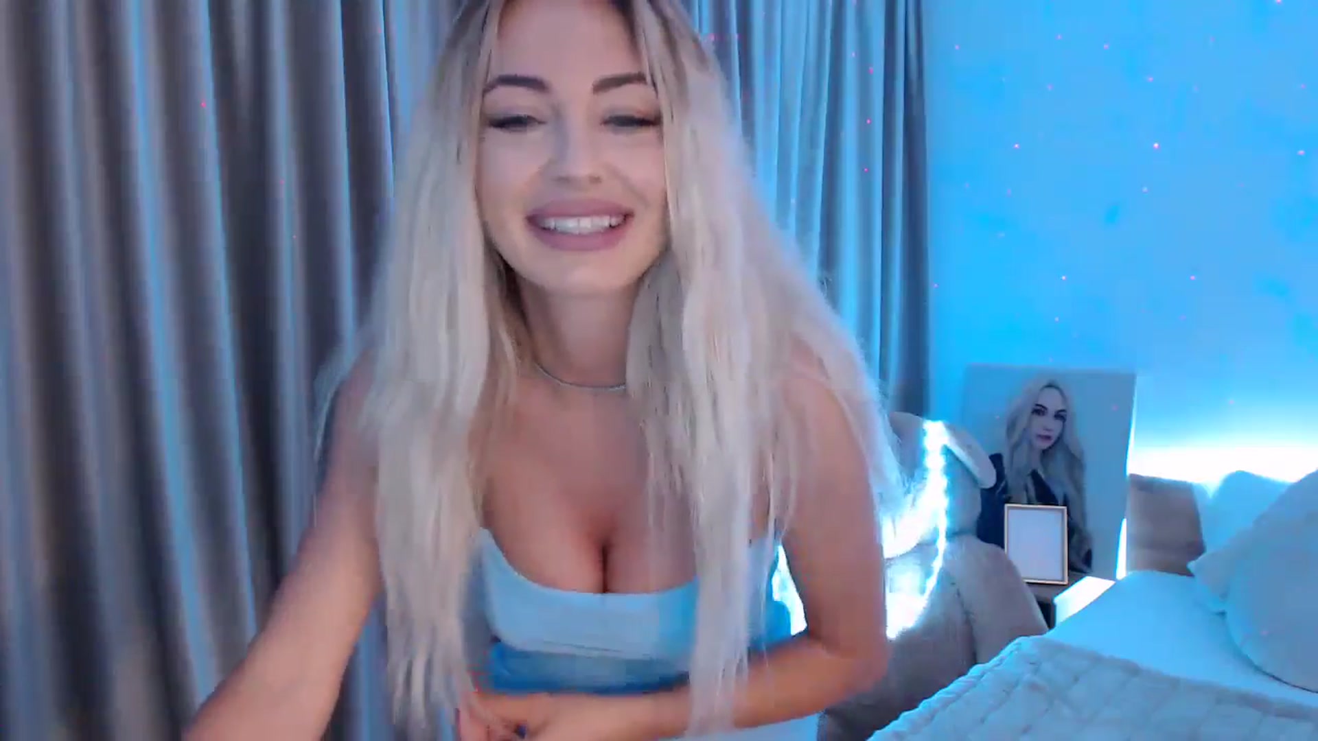 Gallery image thumbnail from BlondeIsBack's myfreecams stream on, 06/08/2024, 23:29 image 4 of 20