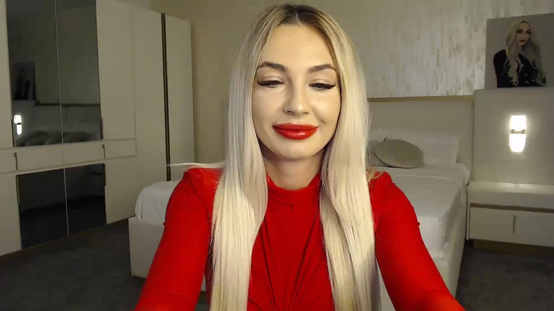 Gallery image thumbnail from BlondeIsBack's myfreecams stream on, 06/15/2024, 21:58 image 4 of 20