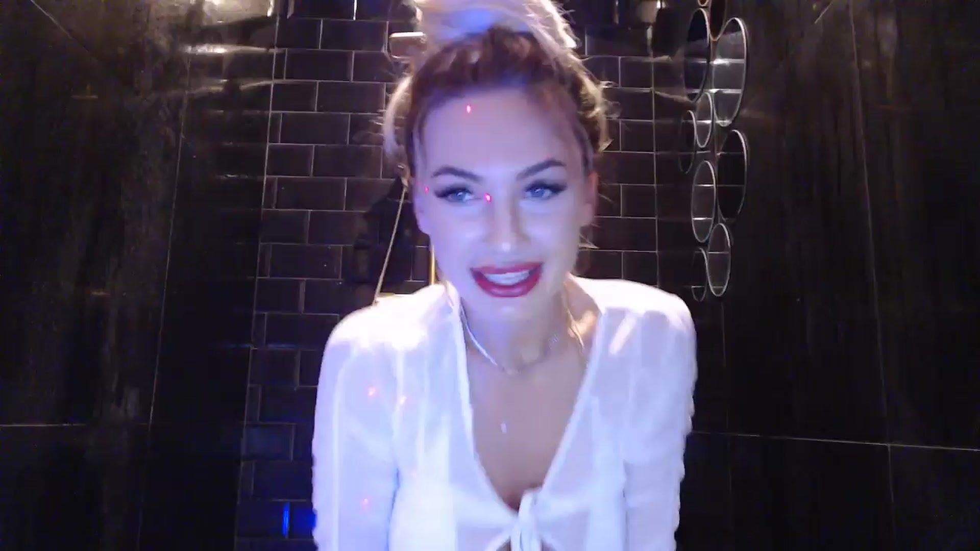 Gallery image thumbnail from BlondeIsBack's myfreecams stream on, 06/16/2024, 24:01 image 10 of 20