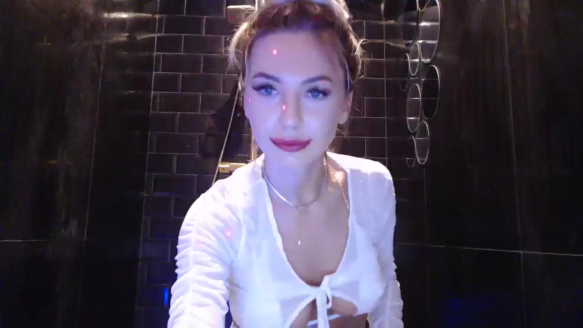 Gallery image thumbnail from BlondeIsBack's myfreecams stream on, 06/16/2024, 24:01 image 9 of 20