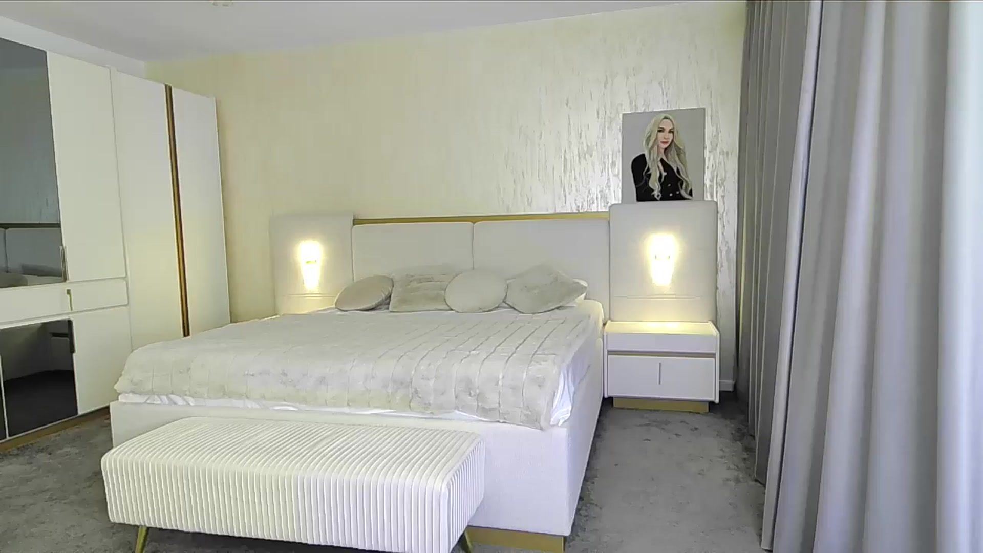 Gallery image thumbnail from BlondeIsBack's myfreecams stream on, 08/03/2024, 22:04 image 9 of 20