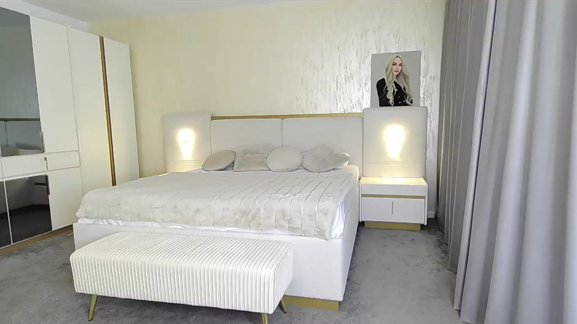 Gallery image thumbnail from BlondeIsBack's myfreecams stream on, 08/03/2024, 22:58 image 4 of 20