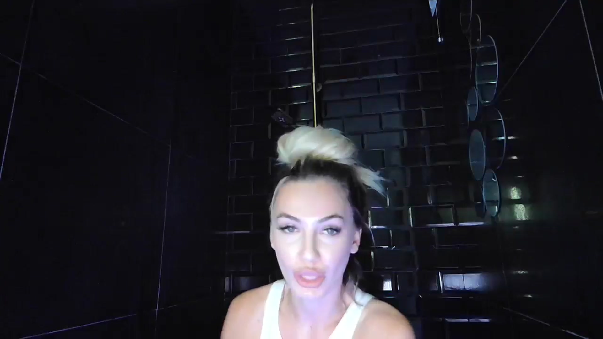 Gallery image thumbnail from BlondeIsBack's myfreecams stream on, 08/17/2024, 23:46 image 9 of 20