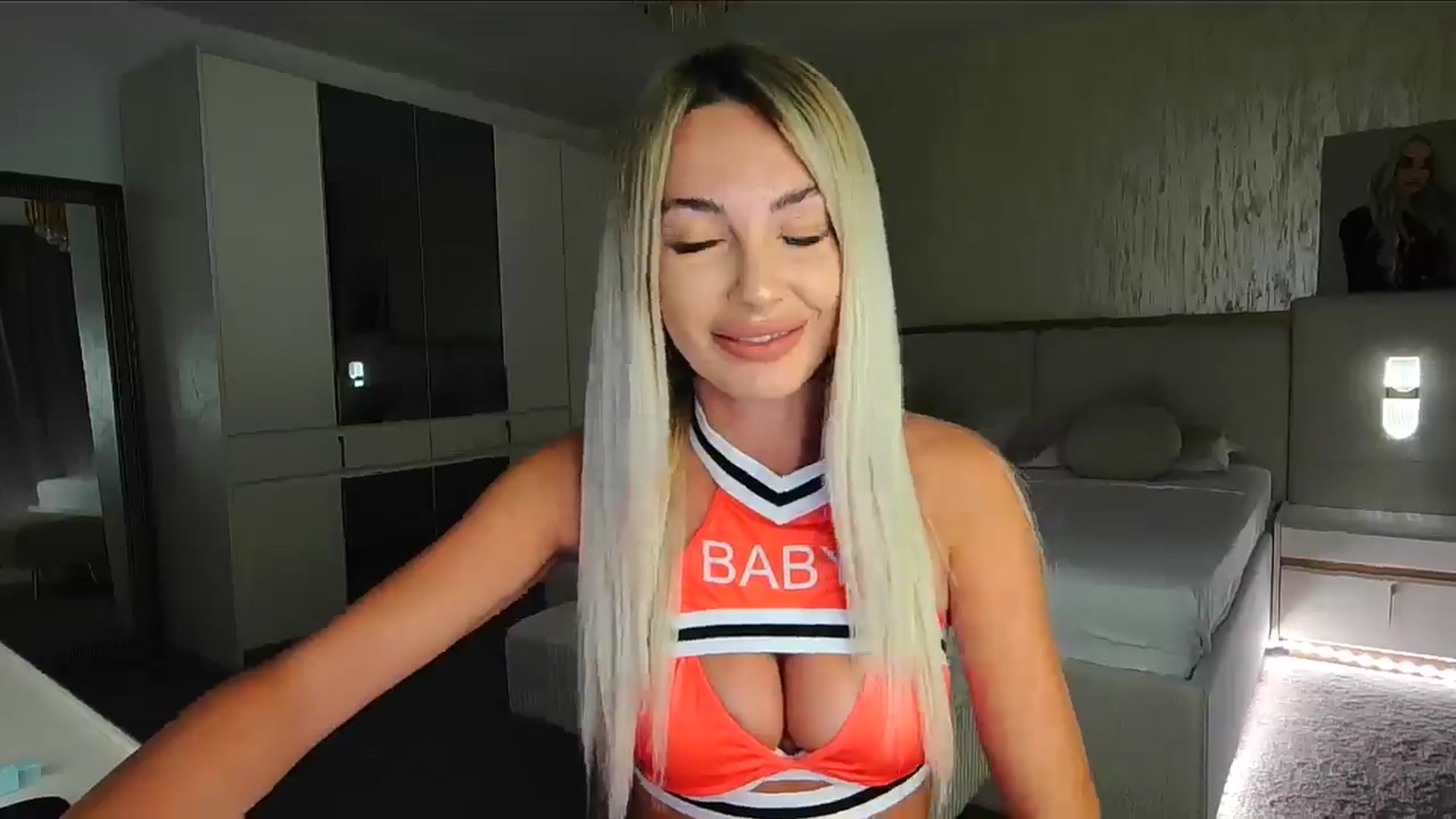 Gallery image thumbnail from BlondeIsBack's myfreecams stream on, 09/13/2024, 21:43 image 5 of 20