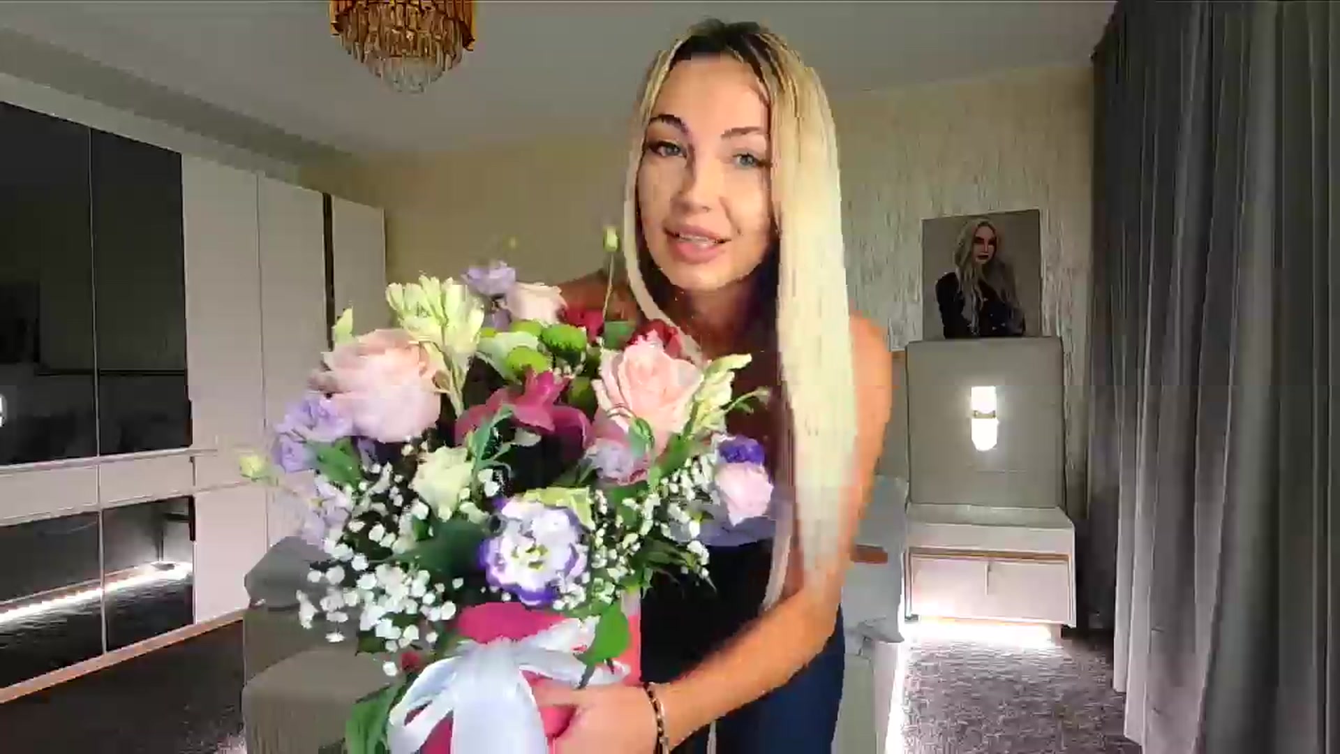 Gallery image thumbnail from BlondeIsBack's myfreecams stream on, 09/18/2024, 22:15 image 6 of 20