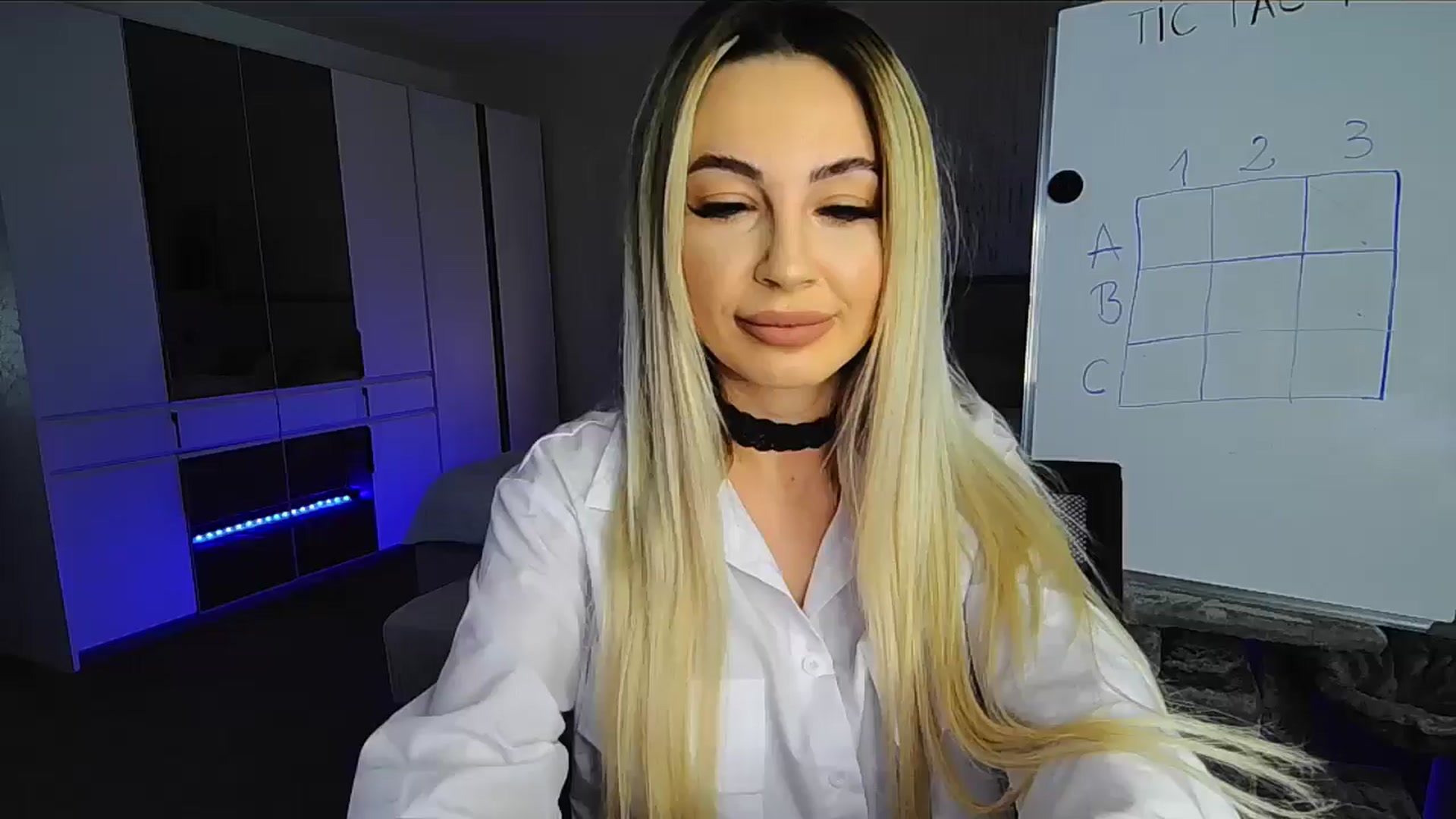 Gallery image thumbnail from BlondeIsBack's myfreecams stream on, 11/15/2024, 22:59 image 16 of 20