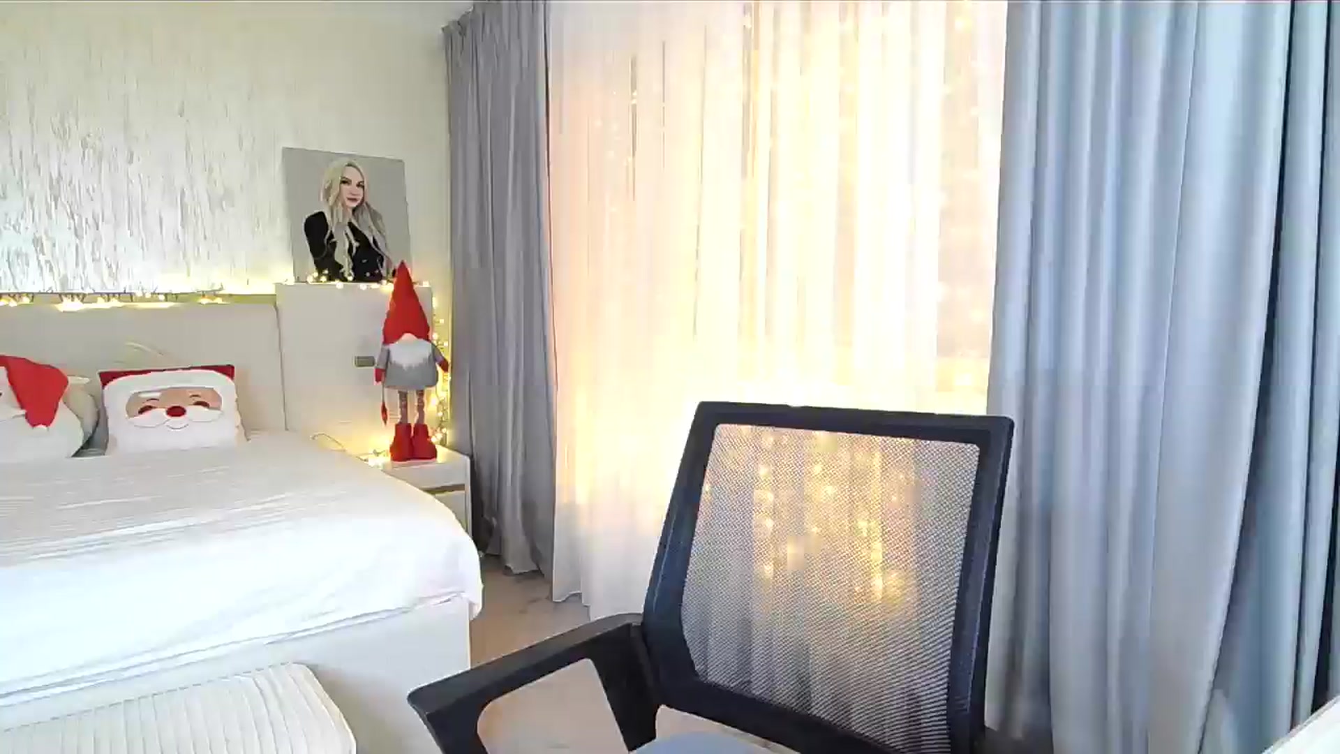 Gallery image thumbnail from BlondeIsBack's myfreecams stream on, 12/06/2024, 01:31 image 15 of 20