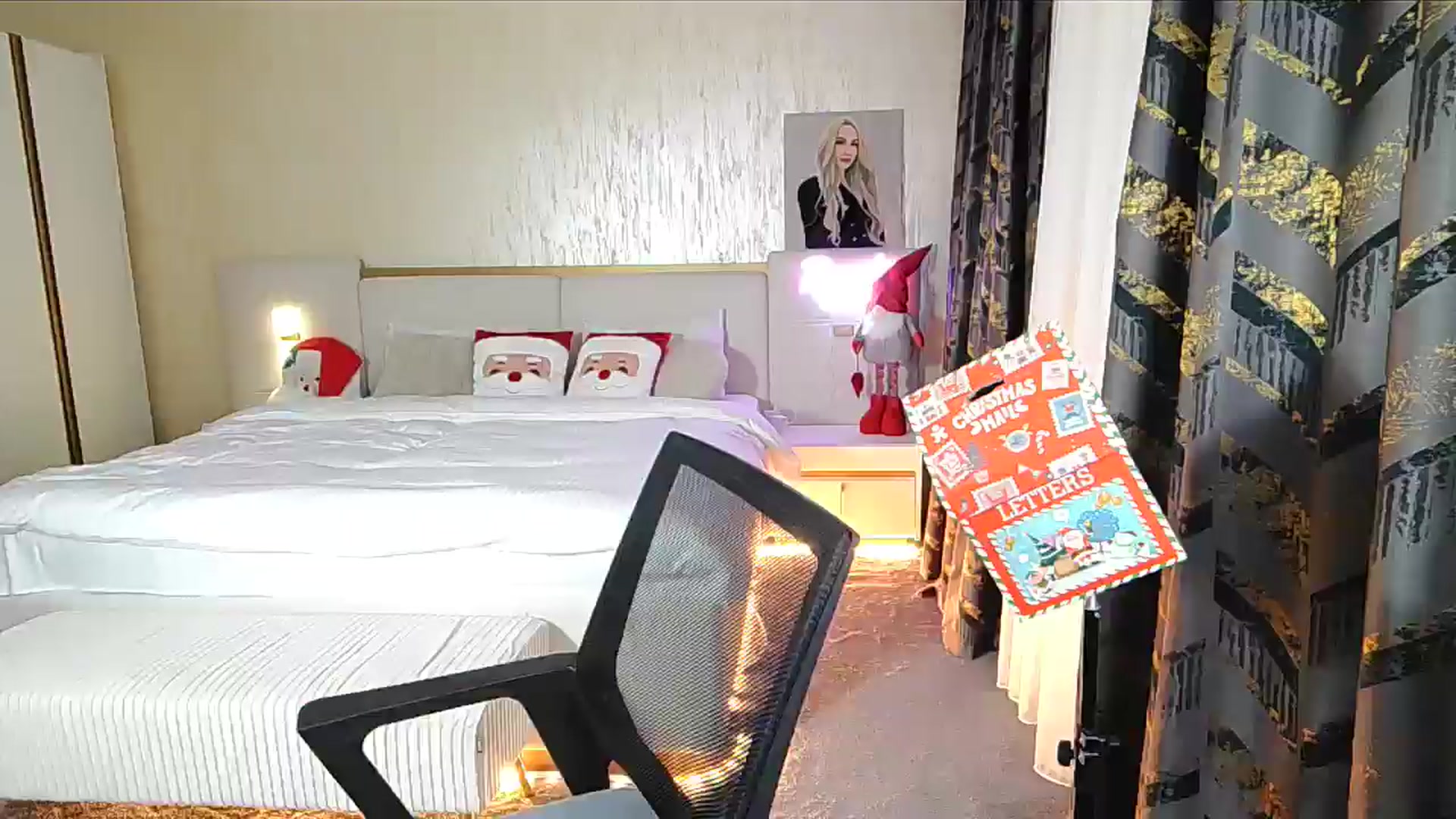 Gallery image thumbnail from BlondeIsBack's myfreecams stream on, 12/12/2024, 23:59 image 5 of 20