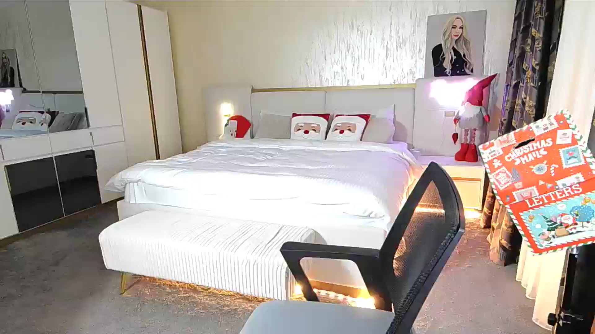 Gallery image thumbnail from BlondeIsBack's myfreecams stream on, 12/12/2024, 23:59 image 3 of 20