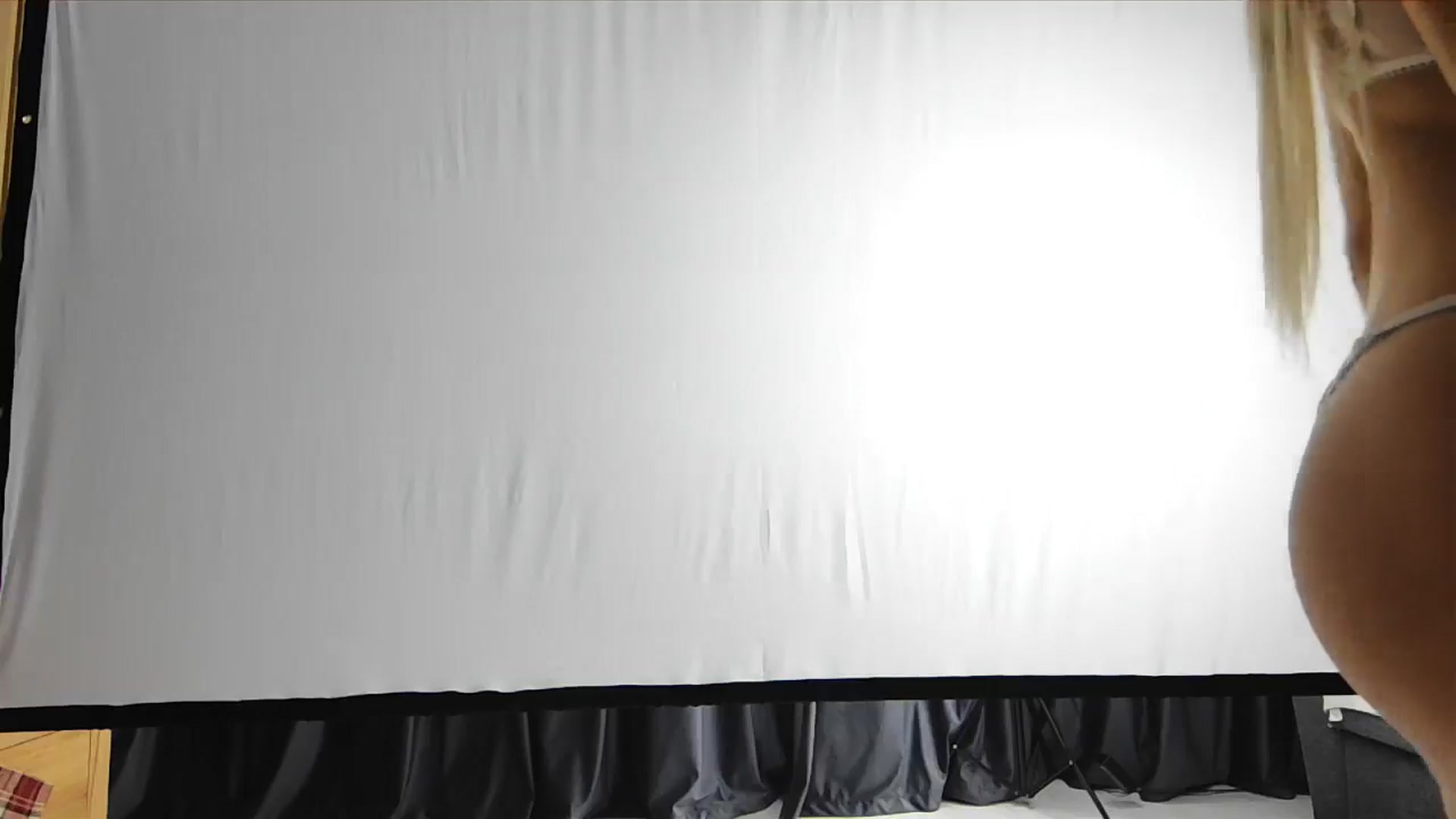 Gallery image thumbnail from BlondeIsBack's myfreecams stream on, 12/20/2024, 23:57 image 16 of 20