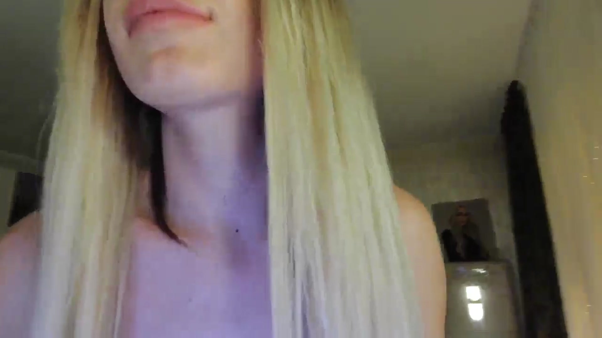 Gallery image thumbnail from BlondeIsBack's myfreecams stream on, 01/05/2025, 01:39 image 19 of 20