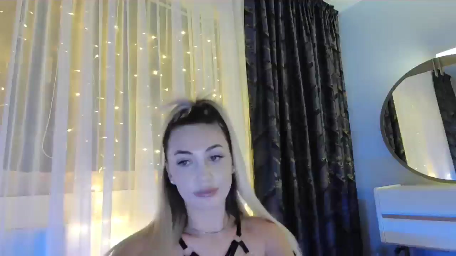 Gallery image thumbnail from BlondeIsBack's myfreecams stream on, 01/10/2025, 24:02 image 18 of 20