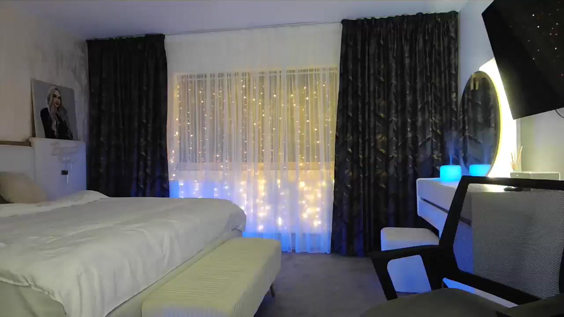 Gallery image thumbnail from BlondeIsBack's myfreecams stream on, 01/12/2025, 03:08 image 2 of 20
