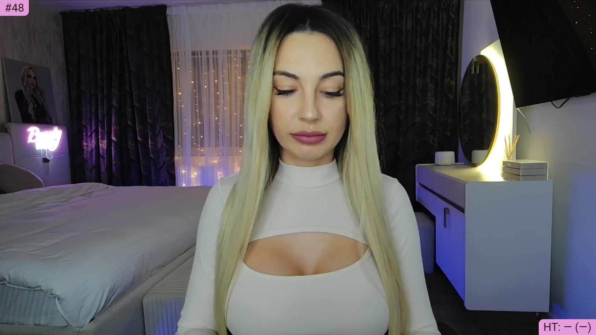 Gallery image thumbnail from BlondeIsBack's myfreecams stream on, 01/15/2025, 23:20 image 1 of 20