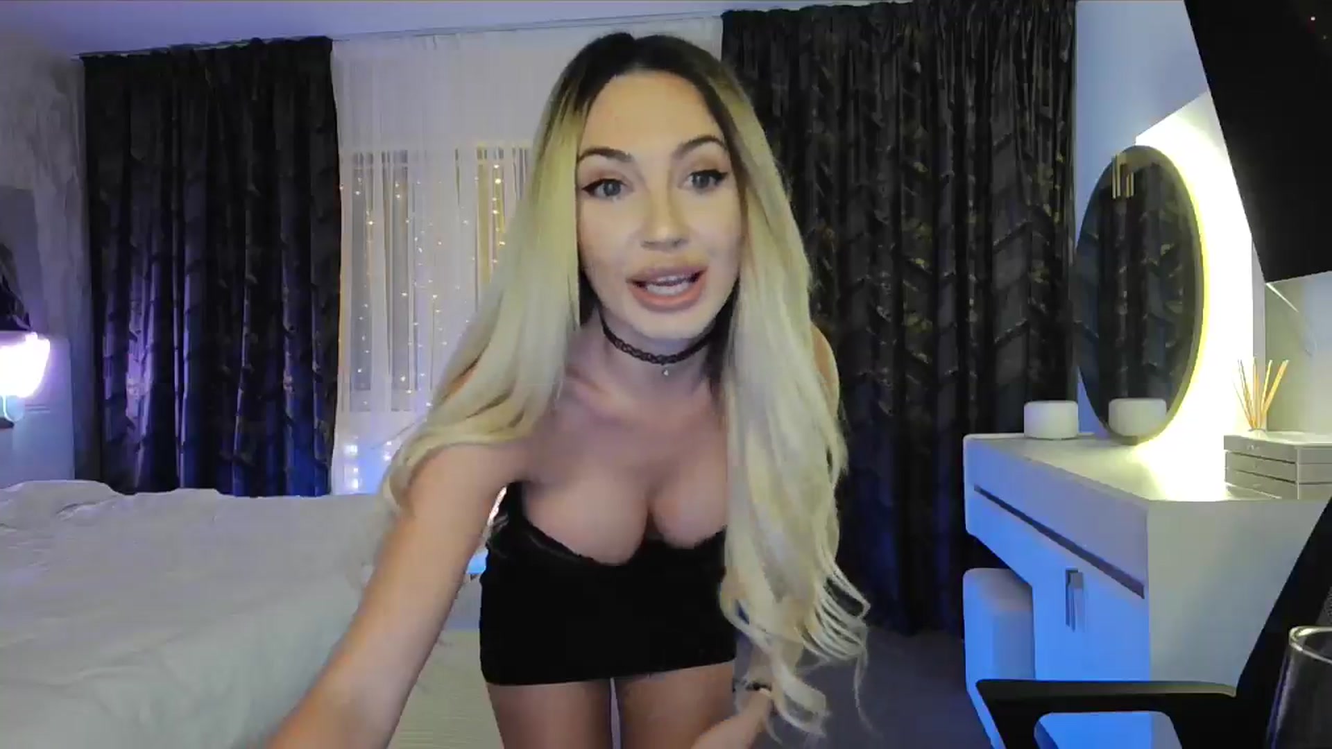Gallery image thumbnail from BlondeIsBack's myfreecams stream on, 01/19/2025, 21:40 image 12 of 20