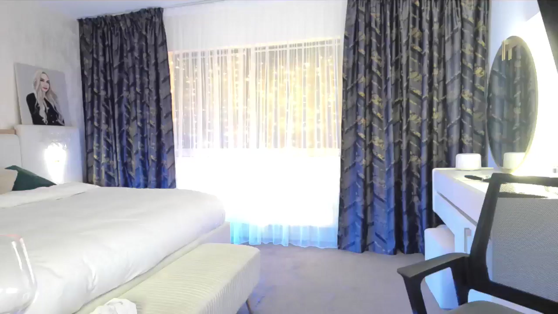 Gallery image thumbnail from BlondeIsBack's myfreecams stream on, 01/25/2025, 24:30 image 16 of 20