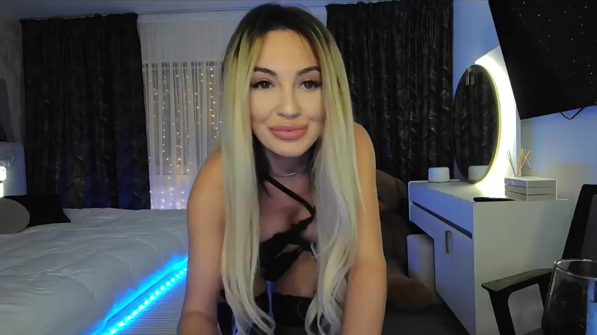 Gallery image thumbnail from BlondeIsBack's myfreecams stream on, 01/26/2025, 24:08 image 1 of 20