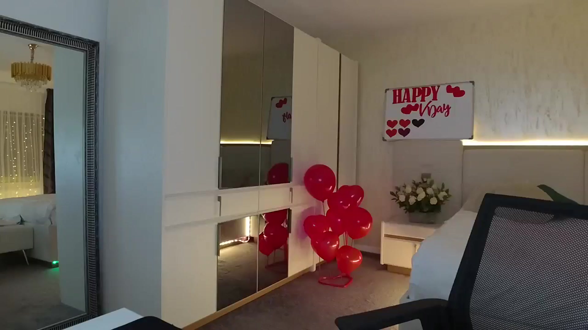 Gallery image thumbnail from BlondeIsBack's myfreecams stream on, 02/08/2025, 24:01 image 18 of 20