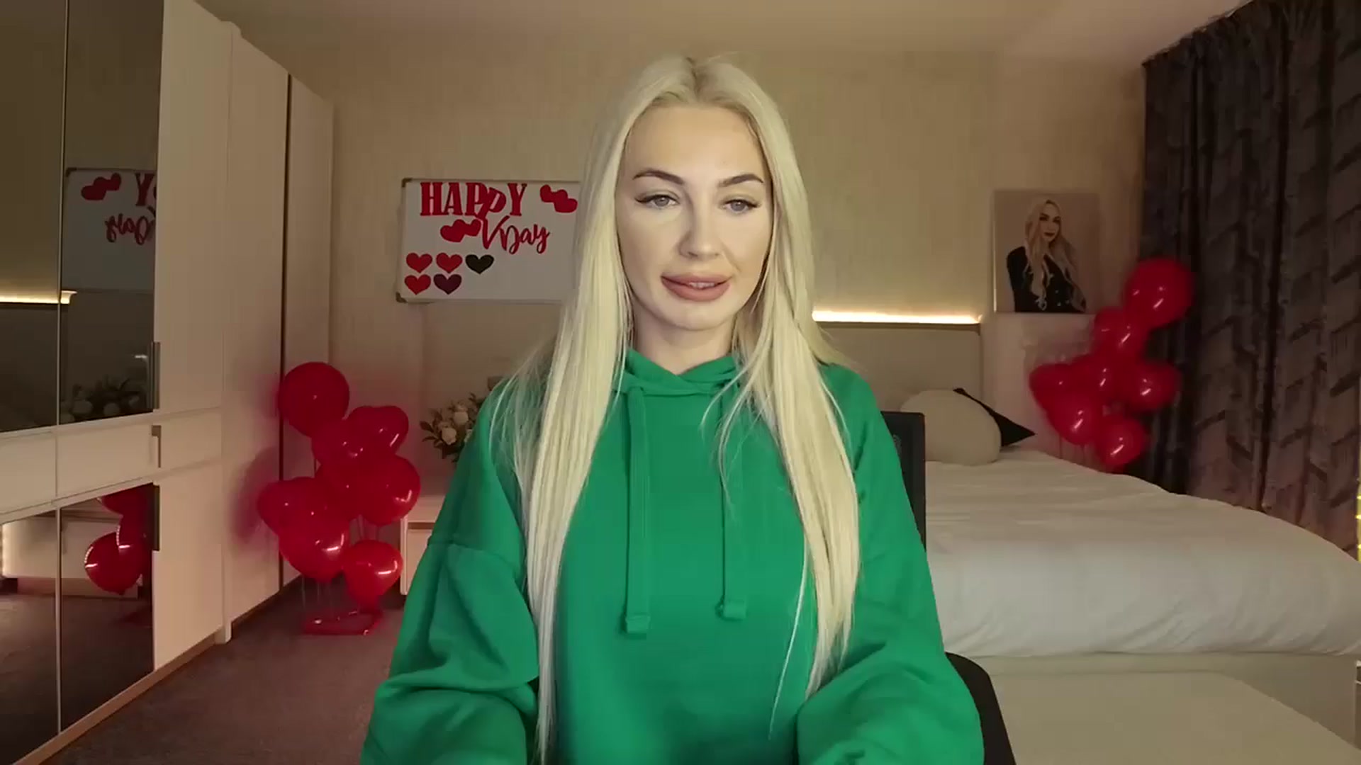 Gallery image thumbnail from BlondeIsBack's myfreecams stream on, 02/09/2025, 22:43 image 2 of 20