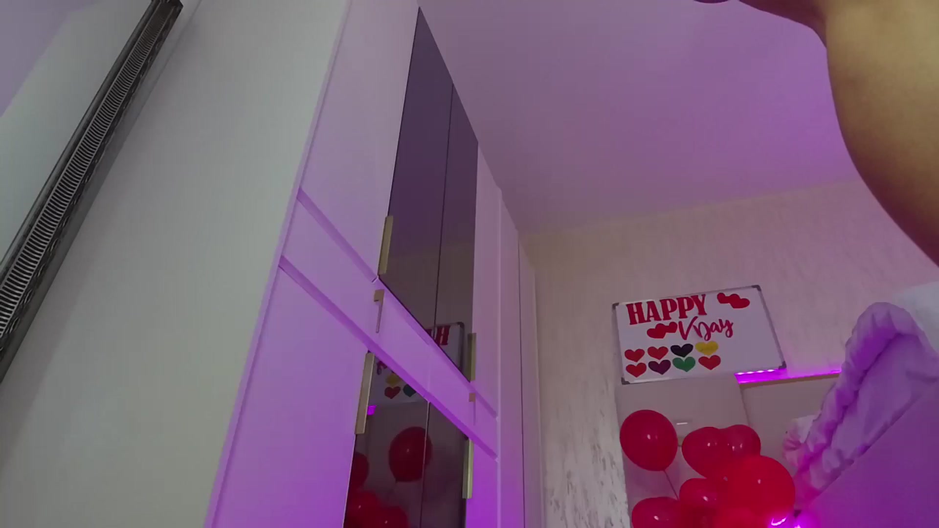 Gallery image thumbnail from BlondeIsBack's myfreecams stream on, 02/14/2025, 01:52 image 9 of 20