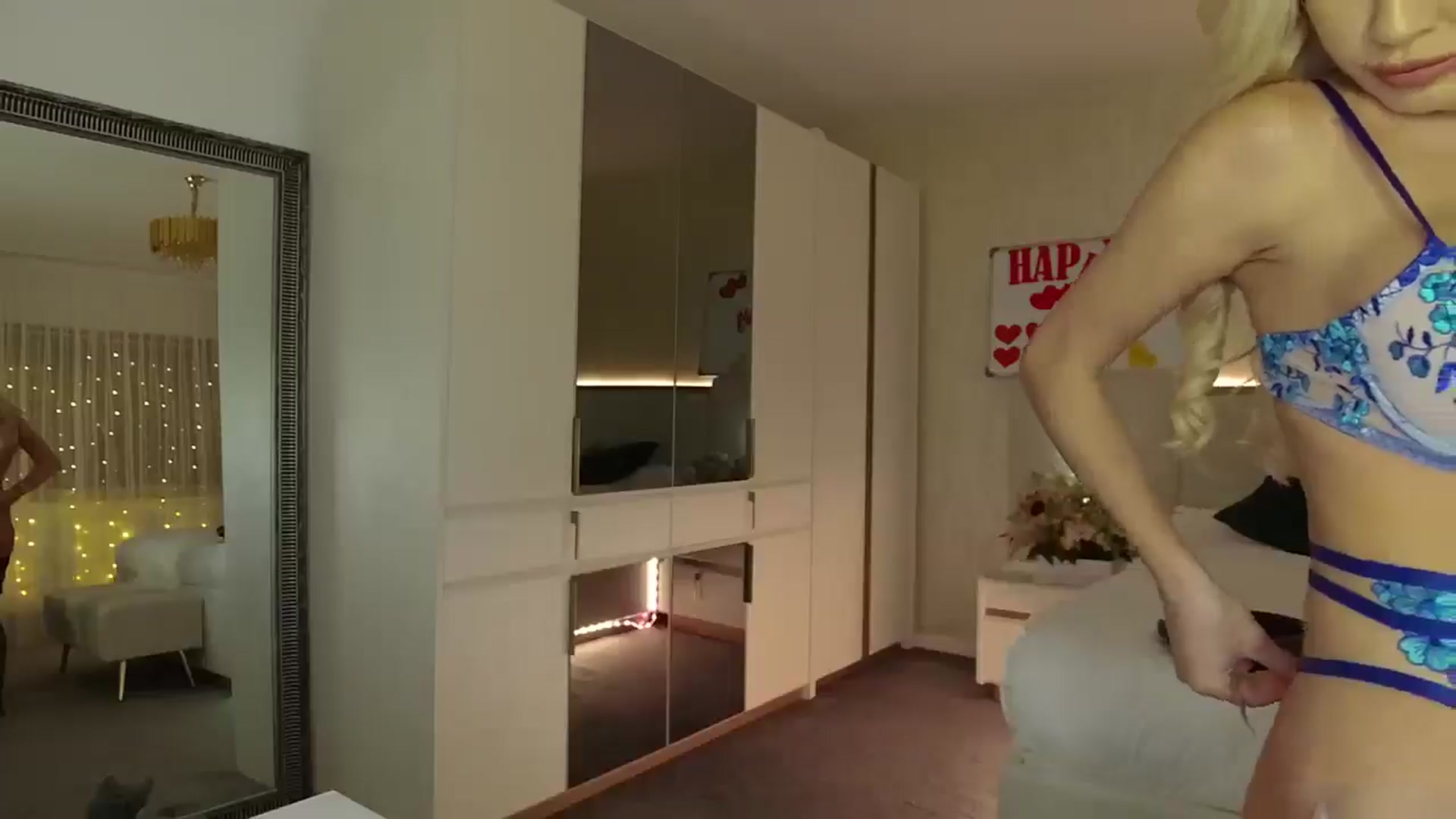 Gallery image thumbnail from BlondeIsBack's myfreecams stream on, 02/22/2025, 24:50 image 14 of 20