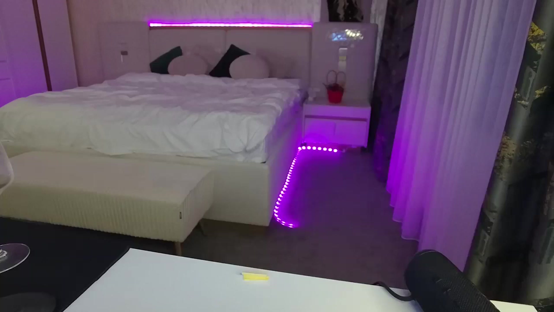Gallery image thumbnail from BlondeIsBack's myfreecams stream on, 03/14/2025, 01:10 image 20 of 20