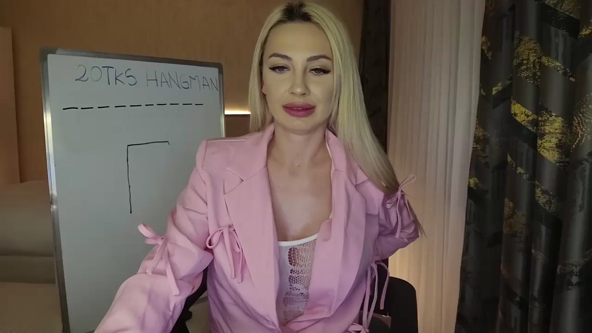 Gallery image thumbnail from BlondeIsBack's myfreecams stream on, 03/29/2025, 22:24 image 10 of 20