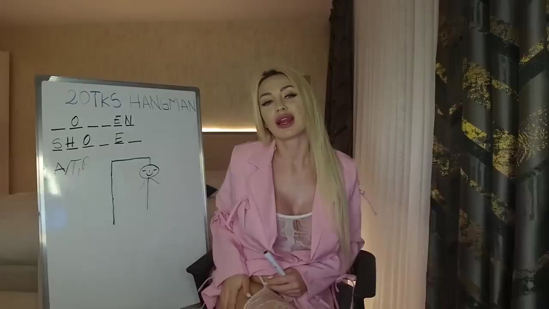 Gallery image thumbnail from BlondeIsBack's myfreecams stream on, 03/29/2025, 22:24 image 18 of 20