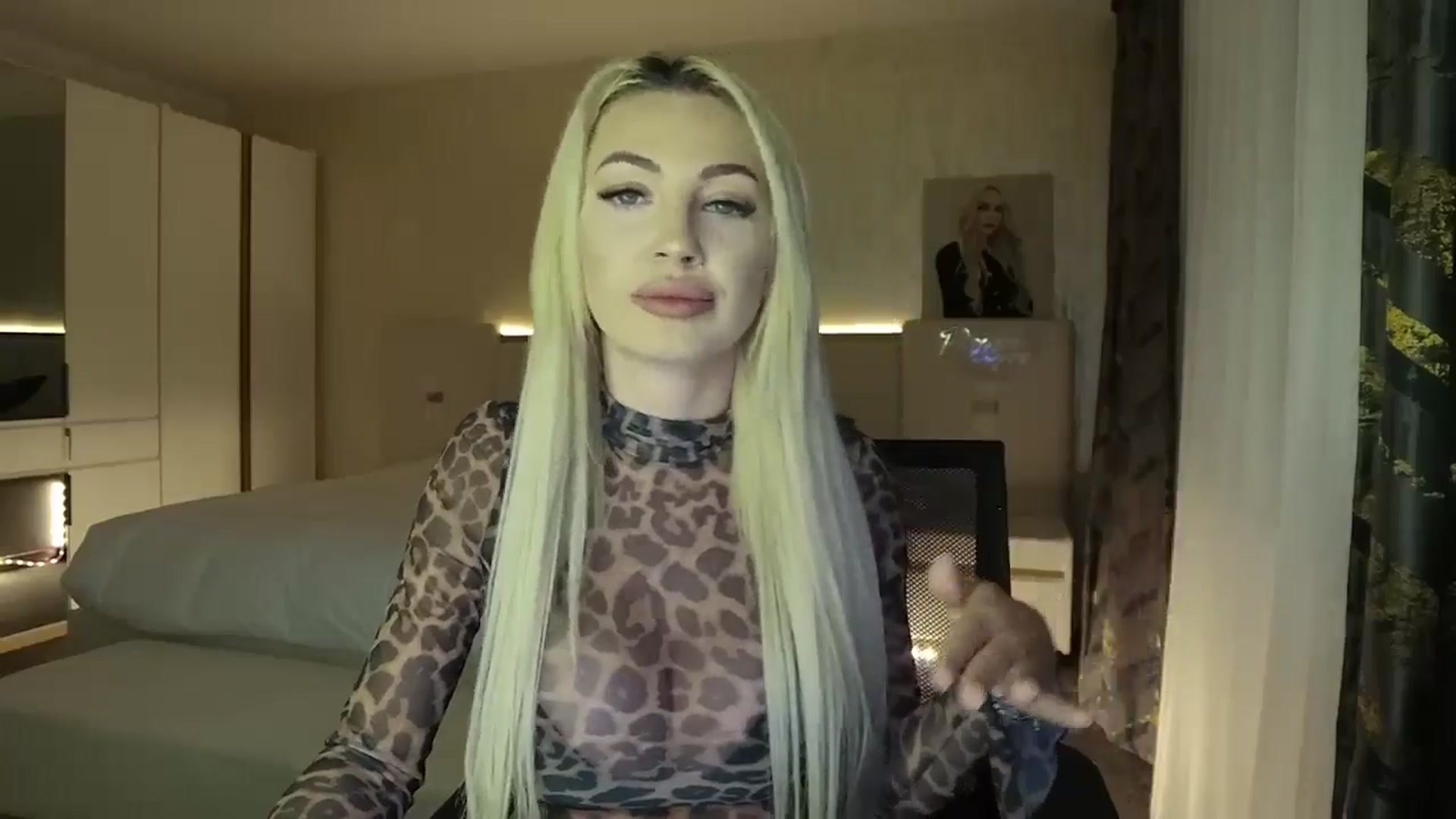 Gallery image thumbnail from BlondeIsBack's myfreecams stream on, 04/03/2025, 20:08 image 19 of 20
