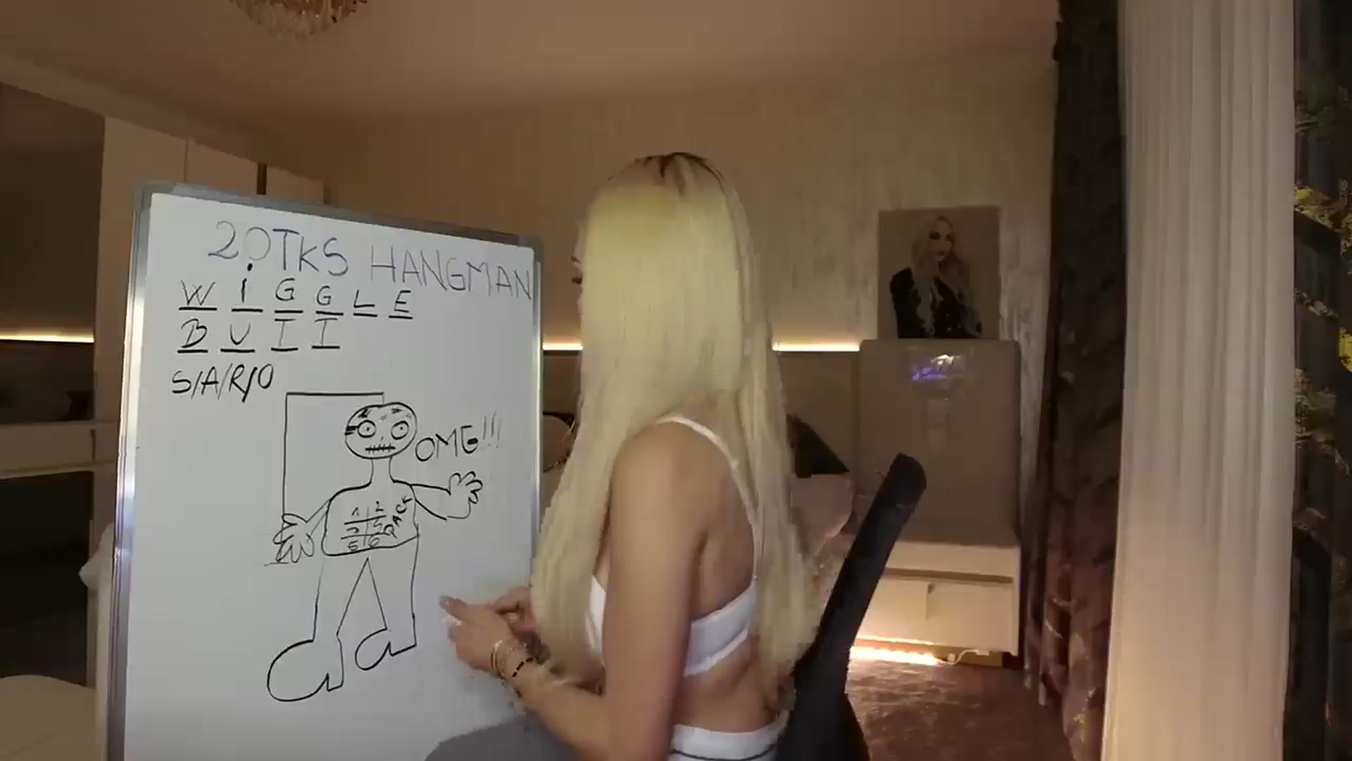 Gallery image thumbnail from BlondeIsBack's myfreecams stream on, 04/09/2025, 22:05 image 15 of 20
