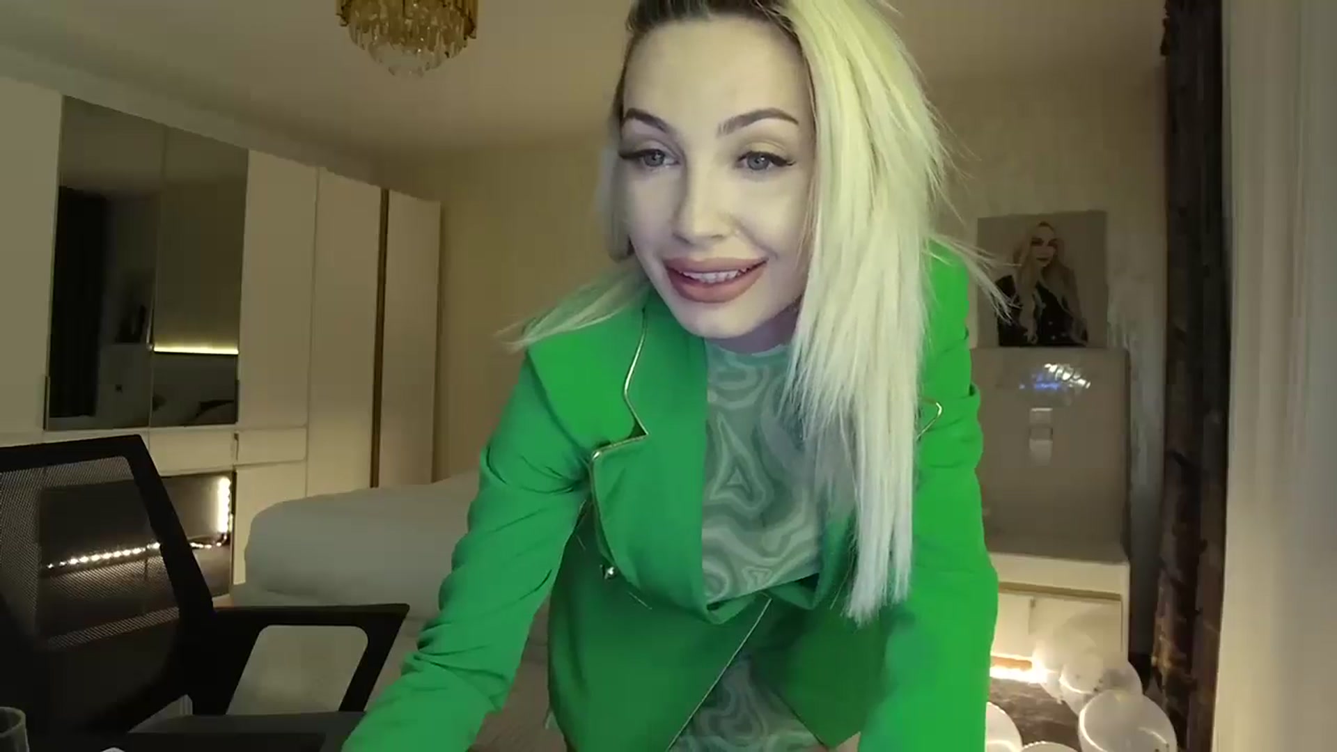 Gallery image thumbnail from BlondeIsBack's myfreecams stream on, 05/02/2025, 21:03 image 7 of 20