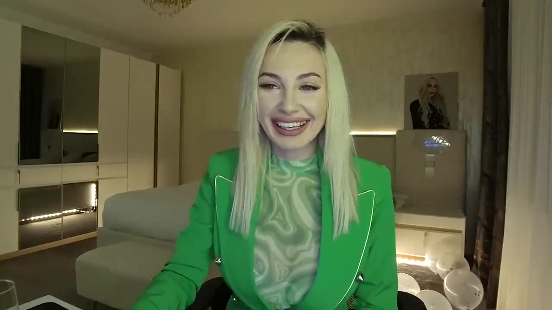 Gallery image thumbnail from BlondeIsBack's myfreecams stream on, 05/02/2025, 21:03 image 5 of 20