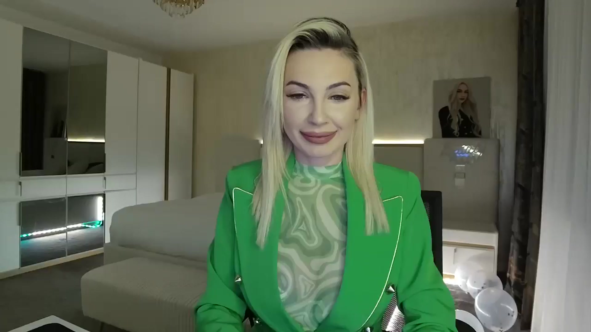 Gallery image thumbnail from BlondeIsBack's myfreecams stream on, 05/02/2025, 21:03 image 1 of 20