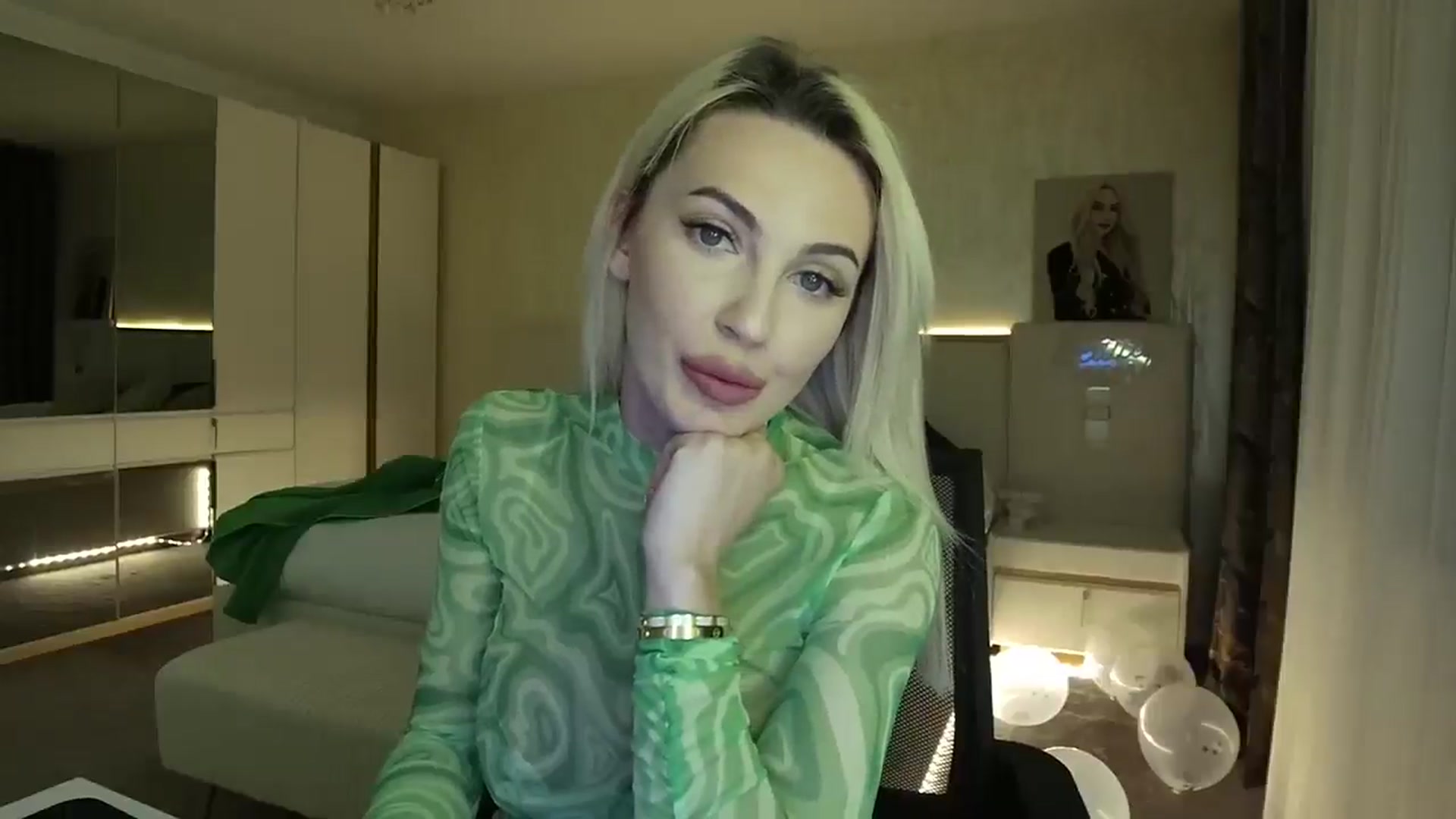 Gallery image thumbnail from BlondeIsBack's myfreecams stream on, 05/02/2025, 23:34 image 16 of 20