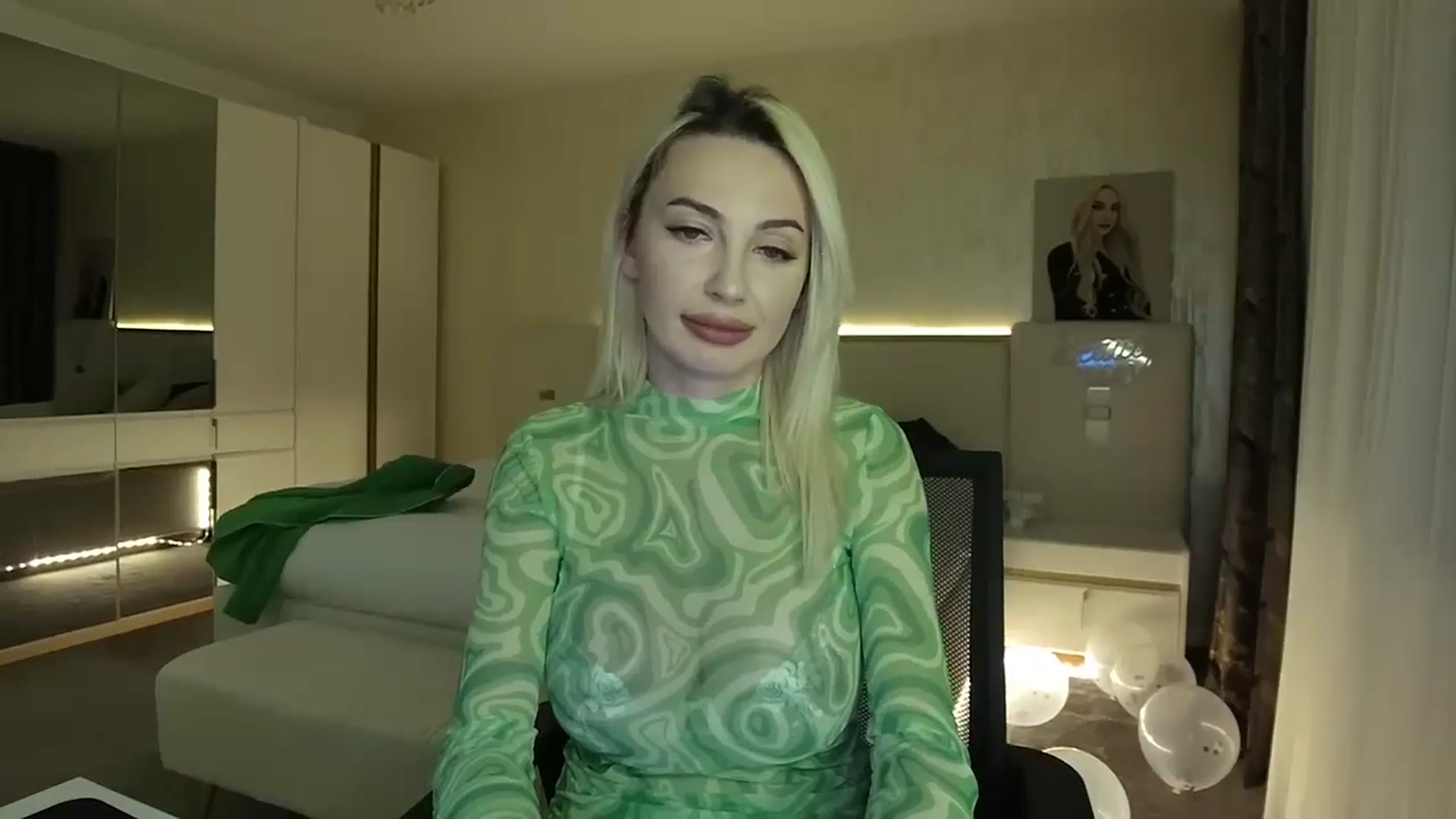 Gallery image thumbnail from BlondeIsBack's myfreecams stream on, 05/02/2025, 23:34 image 18 of 20