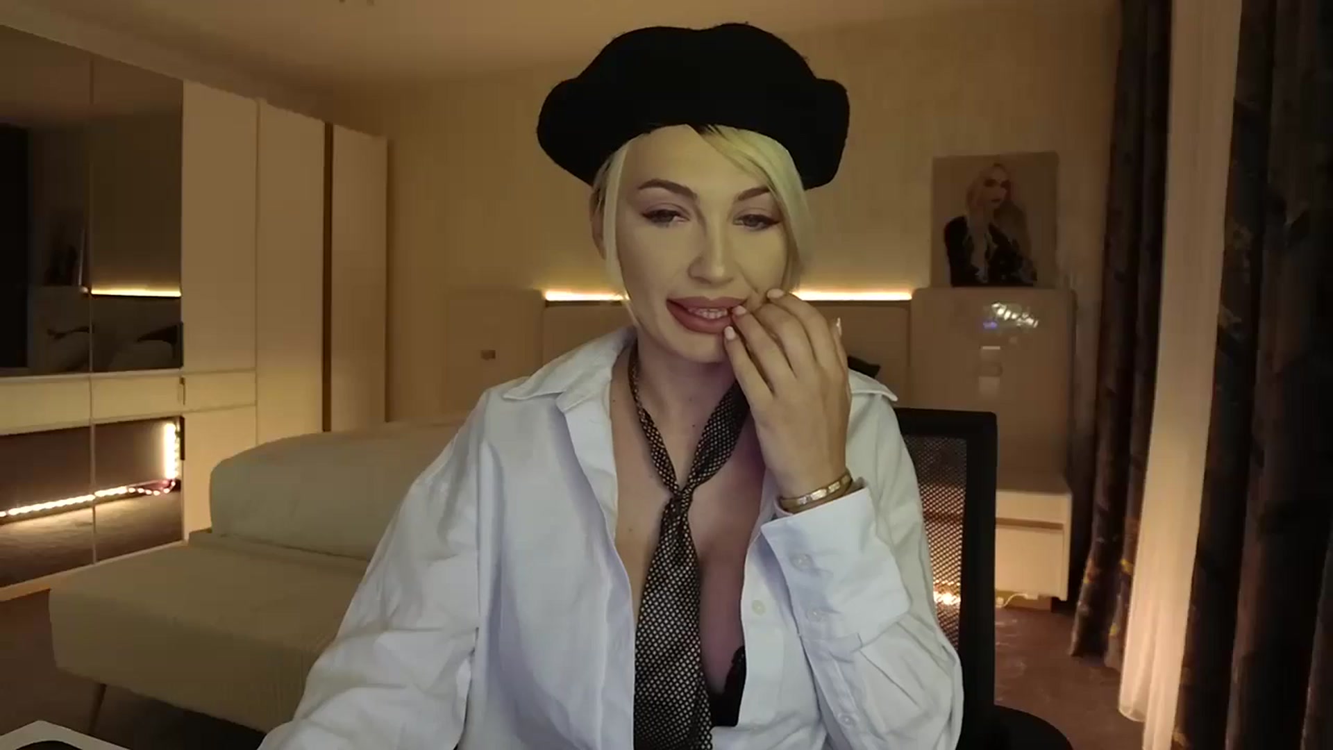 Gallery image thumbnail from BlondeIsBack's myfreecams stream on, 05/17/2025, 20:20 image 3 of 20